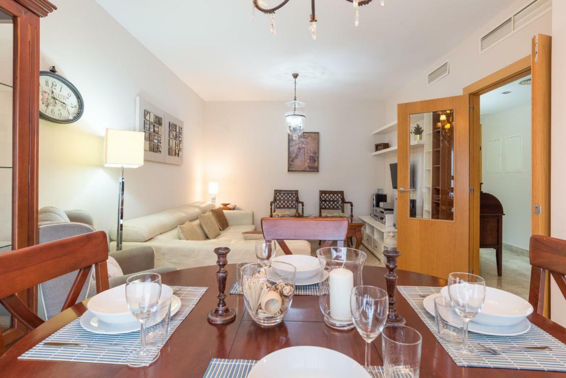 Keywise Perfect Location Next To Maria Zambrano Station, Central , Beach ,Pool And Free Parking Málaga Eksteriør billede