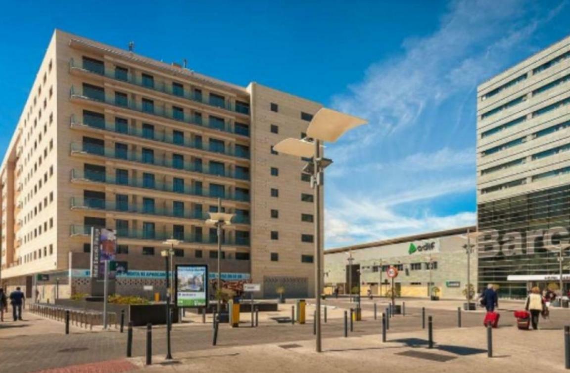 Keywise Perfect Location Next To Maria Zambrano Station, Central , Beach ,Pool And Free Parking Málaga Eksteriør billede