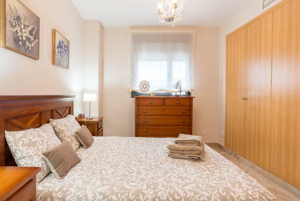 Keywise Perfect Location Next To Maria Zambrano Station, Central , Beach ,Pool And Free Parking Málaga Eksteriør billede