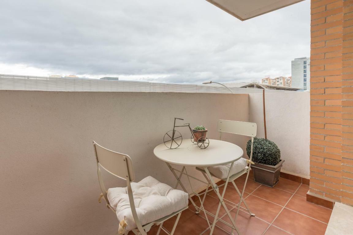 Keywise Perfect Location Next To Maria Zambrano Station, Central , Beach ,Pool And Free Parking Málaga Eksteriør billede