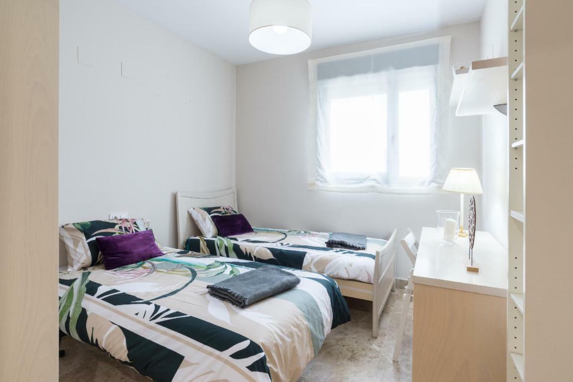 Keywise Perfect Location Next To Maria Zambrano Station, Central , Beach ,Pool And Free Parking Málaga Eksteriør billede